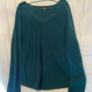 Green long sleeve knit